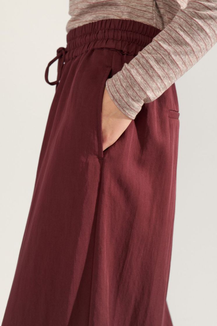 Svala parachute pants 2730 Fig