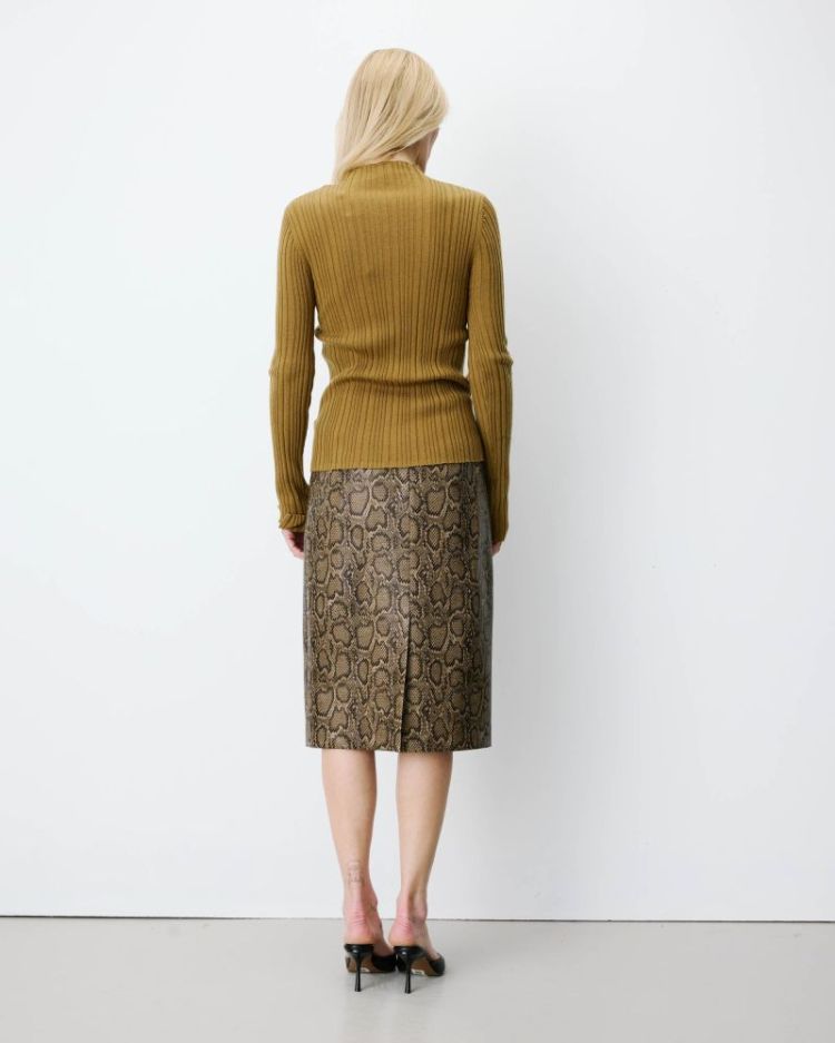 long-sleeve knit olive Aloe olive