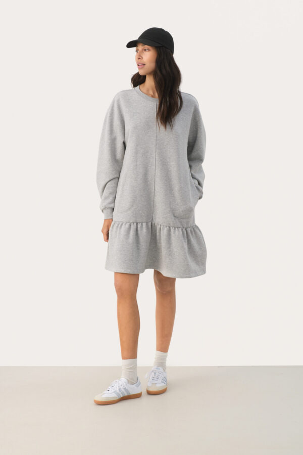 Jobelle sweaterdress