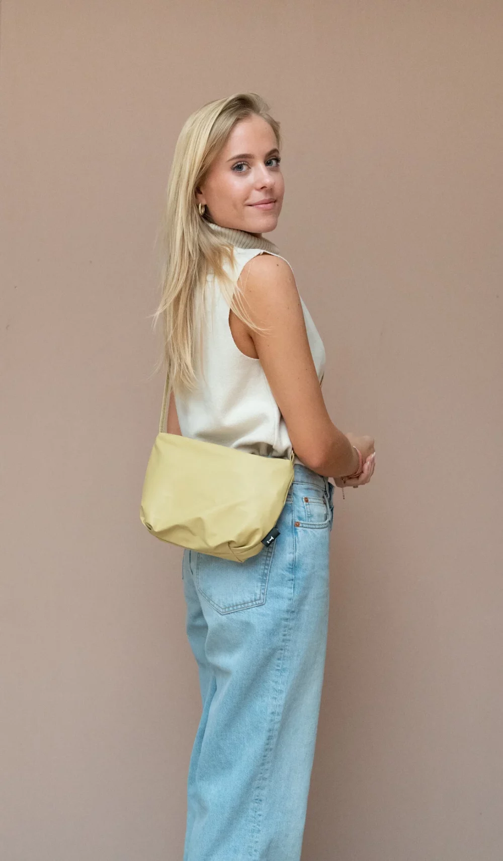 Cross body Feel Good Baggy - new wheat