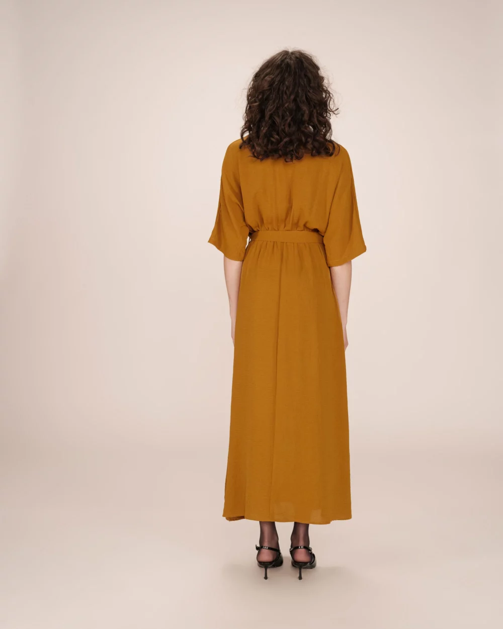 Long dress Maud - Ocre - Afbeelding 4