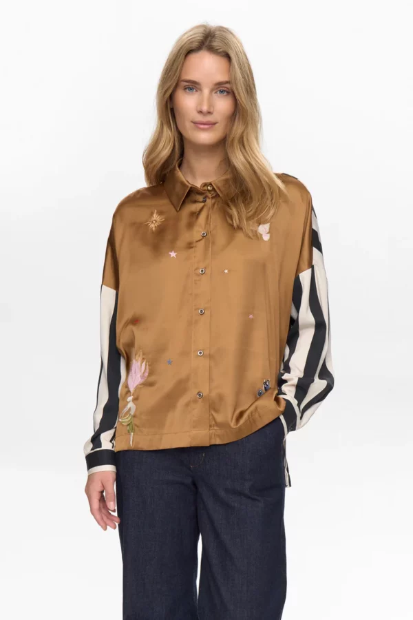 Minzu shirt