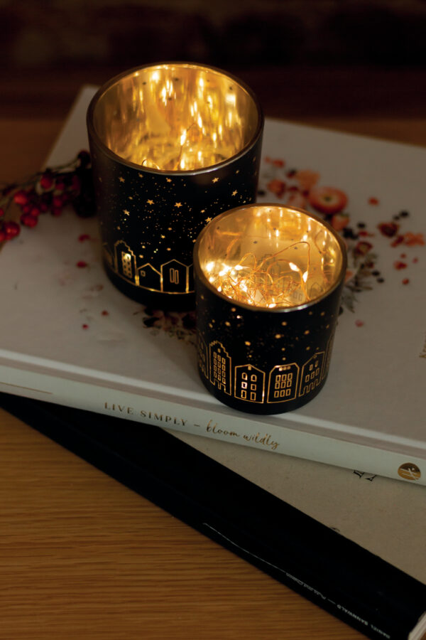 Highlight "Light Houses"